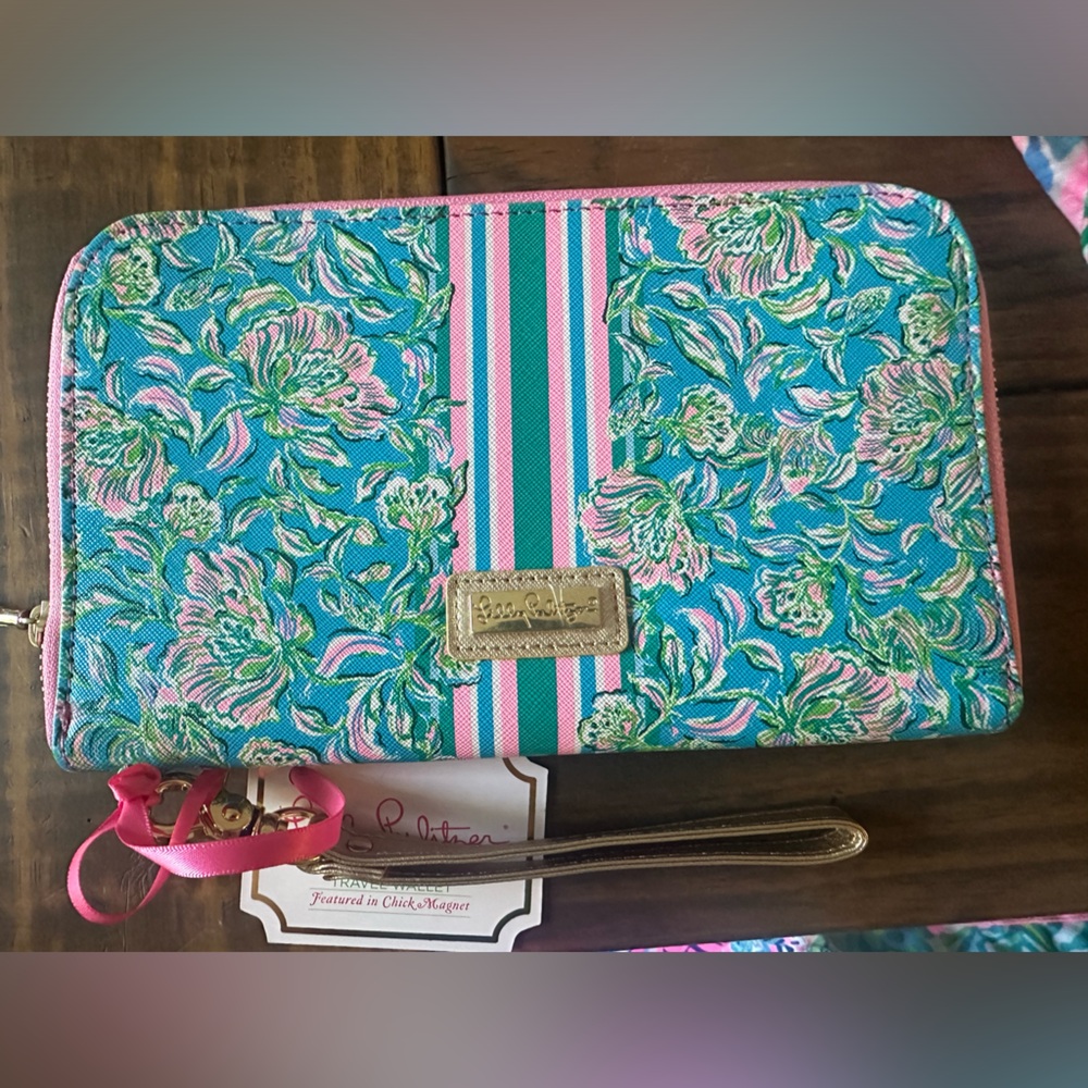 Lilly Pulitzer Travel Wallet